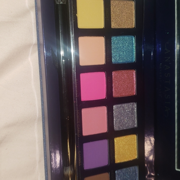 Anastasia Beverly Hills Palette - Picture 5 of 8